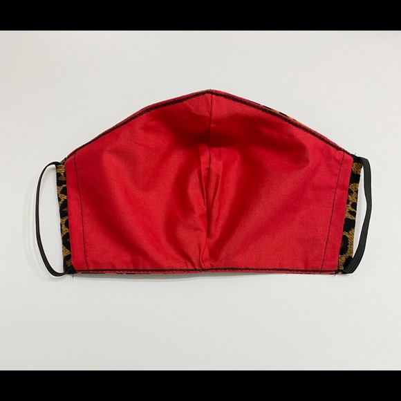 CHEETAH / LEOPARD Print Face Mask w/ Red Lining - Picture 3 of 5